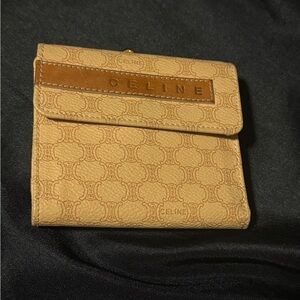 Celine Vintage Beige Leather Wallet with Kiss Lock Coin Purse | EUC